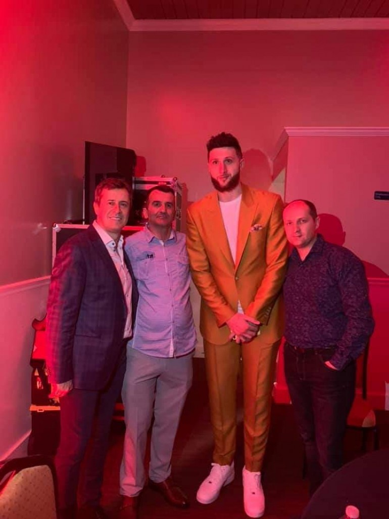 Na koncertu Enesa Begovića u Seattleu uživala i NBA zvijezda Jusuf Nurkić