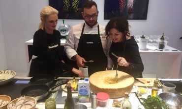 Jasna Gospić pod mentorstvom vrhunskog kuhara uči praviti španske delicije