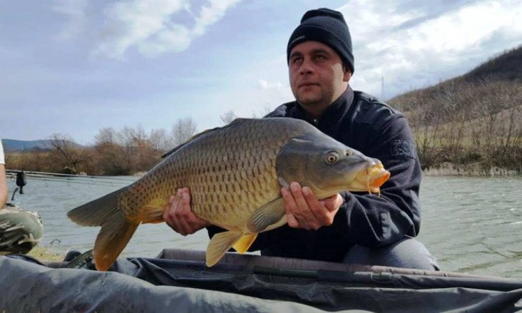 Jezero Starača – Ulovljen šaran od 15 kilograma