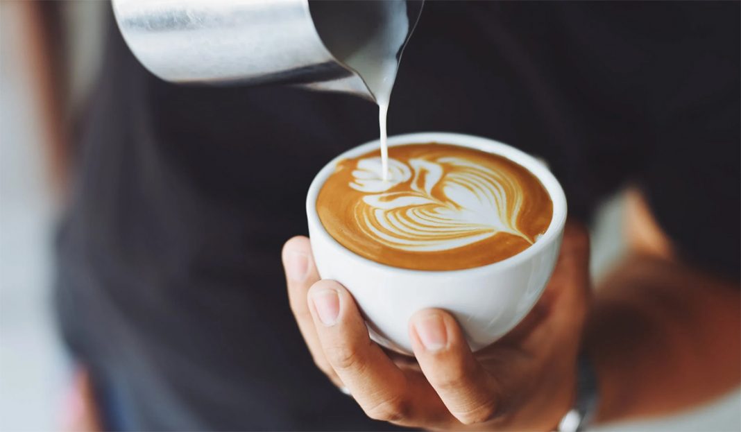 Ljudi piju više kafe kod kuće, da li je to dobro?